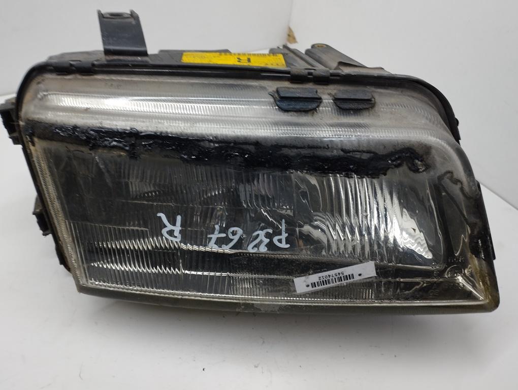 фара правая Audi A4 B5 1998, 1.8 л., Ti, бензин, МКПП, зелёный, универсал, 8D0941004E