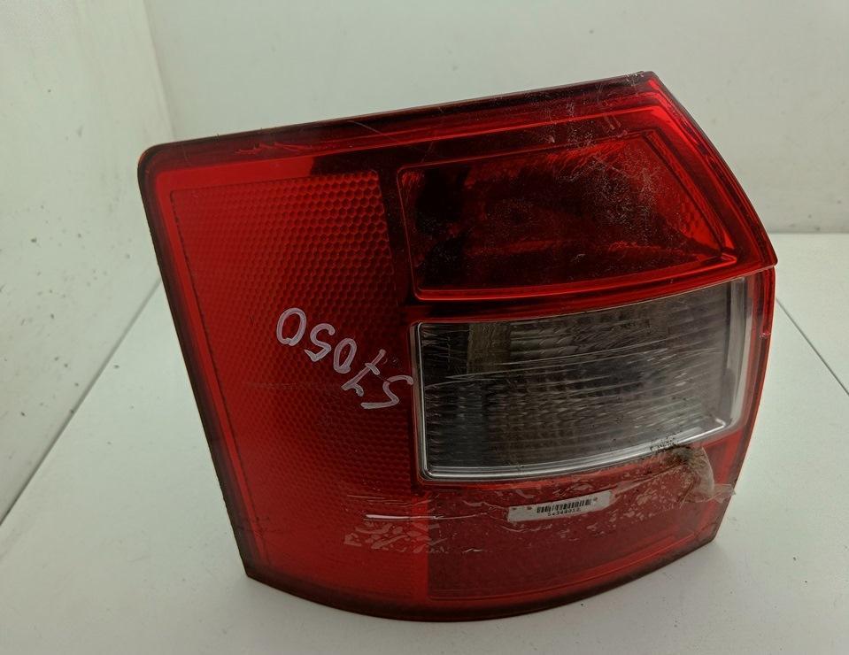 фонарь задний левый Audi A4 B6 2002, 3.0 л., бензин, АКПП, красный, универсал, 8E9945095