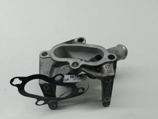 фланец (тройник) системы охлаждения Ford Focus 1 поколение [рестайлинг] 2001, 1.6 л., i, бензин, МКПП, серый, универсал, 1N1G8594