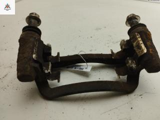 скоба суппорта Mitsubishi Galant 7 поколение 1995, 2.0 л., бензин, АКПП, зелёный, седан