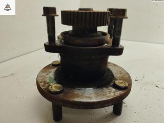 ступица задняя левая Mitsubishi Galant 7 поколение 1995, 2.0 л., бензин, АКПП, зелёный, седан, 0482E55A43