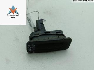 кнопка открытия багажника Renault Scenic 2 поколение [рестайлинг] 2006, 1.4 л., бензин, МКПП, синий, минивэн, 8200076256