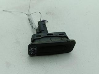 кнопка открытия багажника Renault Scenic 2 поколение [рестайлинг] 2006, 1.4 л., бензин, МКПП, синий, минивэн, 8200076256