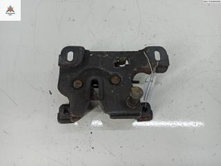 замок капота Audi A4 B5 1997, 2.4 л., бензин, МКПП, синий, универсал, 8D0823509C