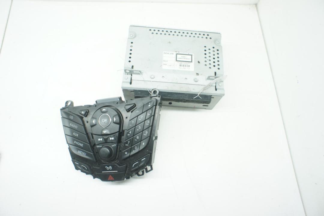 магнитола Ford Focus III 2012, 1.0 л., бензин, МКПП, красный, хетчбэк 5 дв.