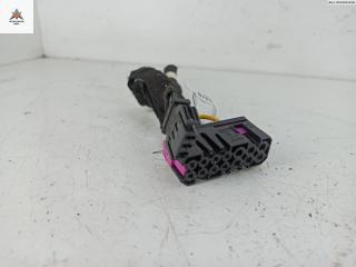 разъем (фишка) проводки Audi A8 D2/4D [рестайлинг] 2000, 3.7 л., бензин, АКПП, серый, седан, 4D0971978