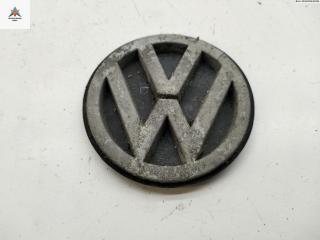 эмблема Volkswagen Golf 3 поколение 1995, 1.6 л., бензин, МКПП, красный, хетчбэк 3 дв., 1H6853630C