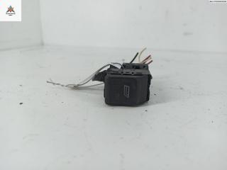кнопка стеклоподъемника переднего правого Audi A4 B5 1996, 2.6 л., бензин, АКПП, зелёный, универсал, 4D0959855