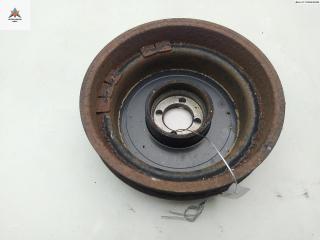 шкив помпы Mercedes-Benz E-Класс W124 1985, 2.3 л., бензин, МКПП, белый, седан