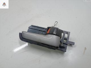 ручка внутренняя передняя правая Opel Agila 2 поколение (B) 2008, 1.3 л., дизель, МКПП, красный, хетчбэк 5 дв.