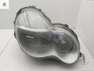 фара правая Mercedes-Benz C-Класс W203/S203/CL203 2000, 2.2 л., дизель, АКПП, серый, седан, 2038200261