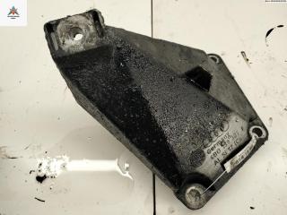 кронштейн двигателя Volkswagen Passat B5 [рестайлинг] 2004, 2.5 л., дизель, АКПП, серый, универсал, 4B0199307E