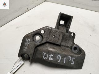 кронштейн двигателя Renault Scenic 1 поколение [рестайлинг] 2002, 1.6 л., бензин, МКПП, серый, минивэн, 8200196206