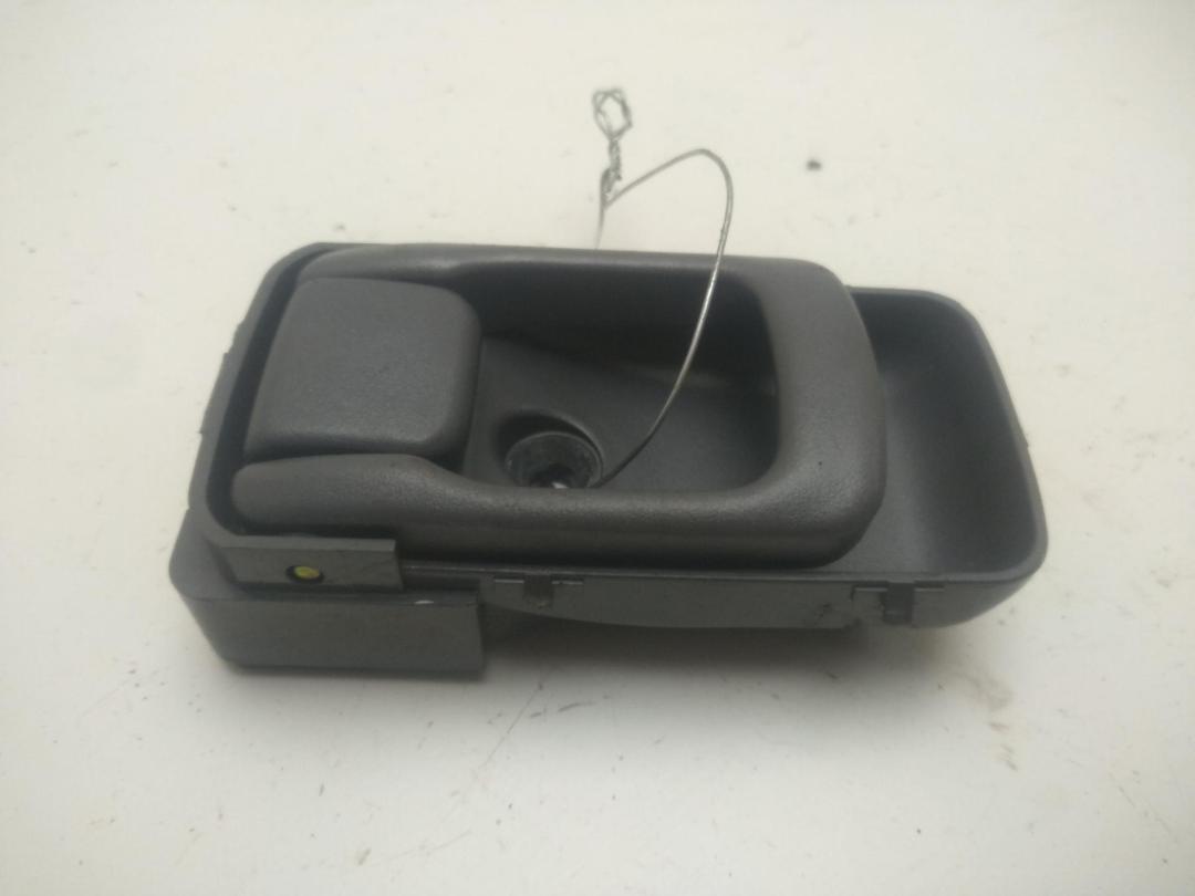 ручка внутренняя задняя правая Nissan Almera N15 1999, 1.6 л., бензин, АКПП, серый, хетчбэк 5 дв.