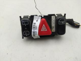 кнопка аварийной сигнализации Mercedes-Benz E-Класс W210/S210 [рестайлинг] 2002, 2.2 л., дизель, МКПП, жёлтый, универсал, 2108208010