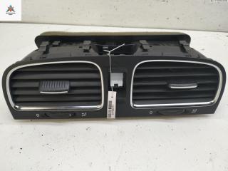 дефлектор обдува салона Volkswagen Golf 6 поколение 2010, 1.4 л., бензин, МКПП, чёрный, универсал, 5K0819743D