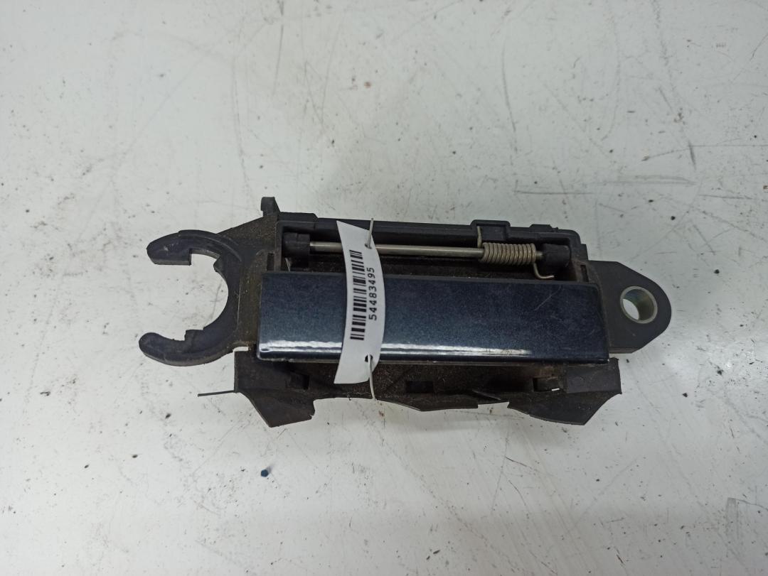 ручка наружная передняя правая Audi A4 B5 1998, 1.6 л., бензин, МКПП, синий, седан, 4A0837206D