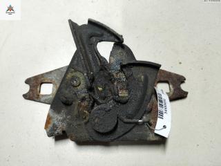 замок капота Volkswagen Passat B4 1994, 2.8 л., бензин, АКПП, синий, универсал