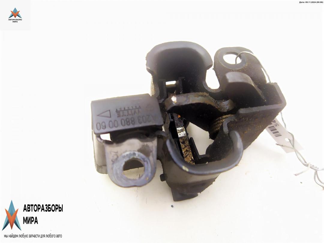 замок капота Mercedes-Benz C-Класс W203/S203/CL203 2002, 2.7 л., дизель, АКПП, чёрный, универсал, 20388000605 - фото №1