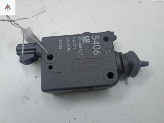 активатор замка багажника Opel Zafira 1 поколение (A) 2000, 2.2 л., бензин, МКПП, серый, минивэн, 90460062