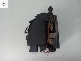 замок двери передней левой Audi A4 B6 2003, 3.0 л., бензин, АКПП, серый, универсал