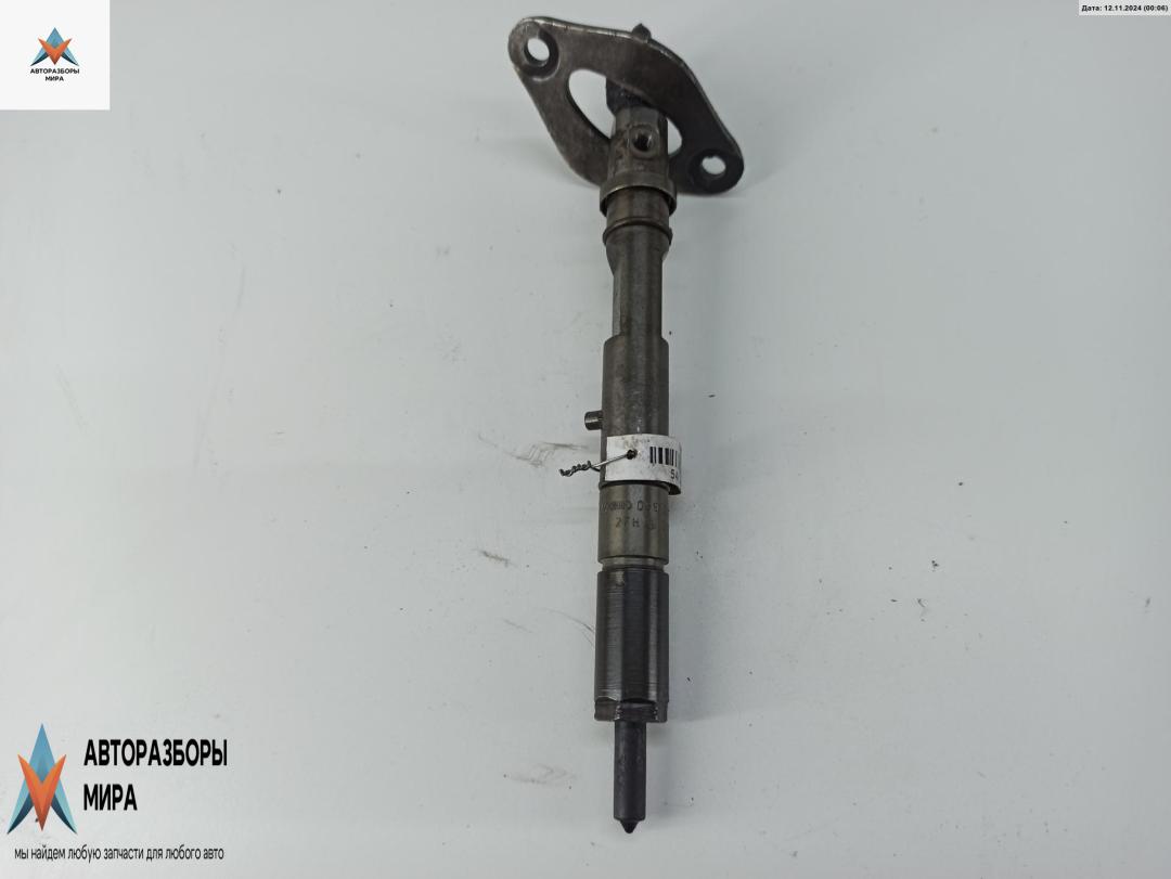 форсунка Audi A6 4B/C5 2000, 2.5 л., дизель, МКПП, чёрный, универсал, 059130201A - фото №1