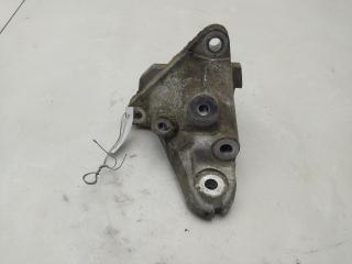 кронштейн двигателя Mercedes-Benz E-Класс W124 1985, 2.3 л., бензин, МКПП, белый, седан, 1022234104