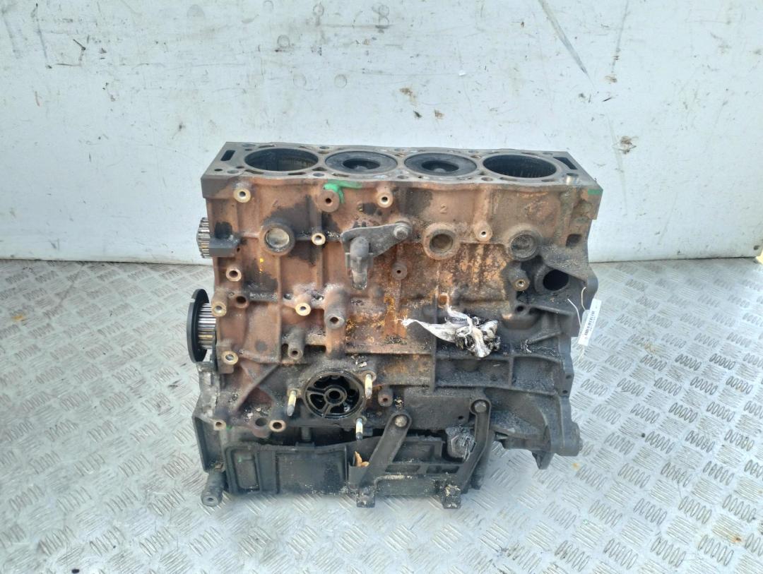 блок цилиндров Peugeot 407 2007, 2.0 л., дизель, МКПП, DW10BTED4, RHR