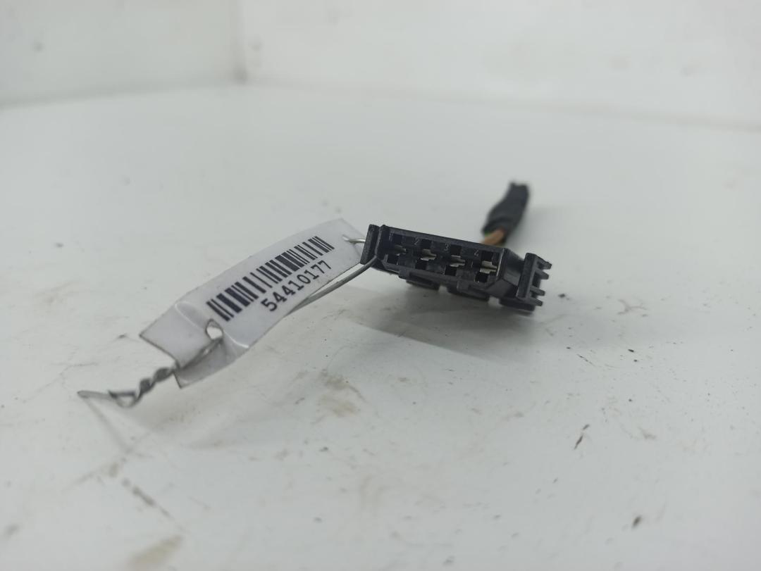 разъем (фишка) проводки Audi A4 B5 1996, 1.8 л., Ti, бензин, МКПП, красный, универсал, 893971634 - фото №1