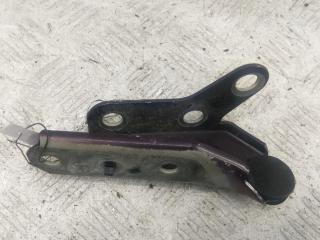 петля капота правая Volkswagen Polo 4 поколение 2003, красный, хетчбэк 5 дв., 6Q0823301B