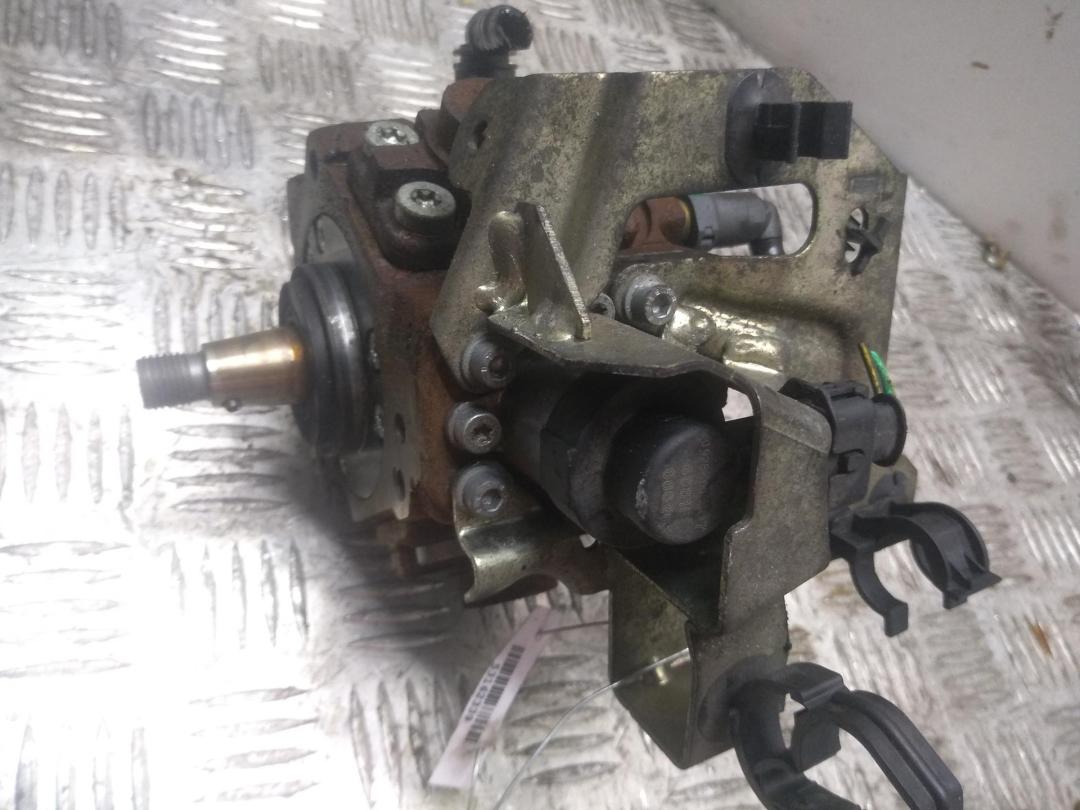 ТНВД Ford Focus II 2006, 1.6 л., дизель, МКПП, серый, хетчбэк 5 дв., 0445010102