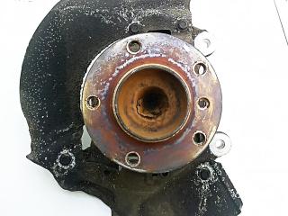 Кулак (корпус ступицы) передний левый BMW 5 серия E60/E61 2006, 2.0 л., дизель, АКПП, серый, универсал