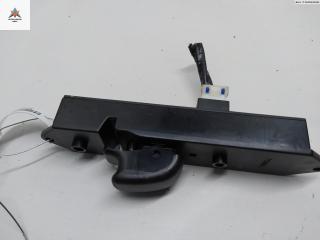 кнопка стеклоподъемника переднего правого Mitsubishi Galant 8 поколение [рестайлинг] 2001, 2.5 л., бензин, МКПП, зелёный, седан