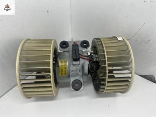 моторчик печки BMW 5 серия E39 1999, 2.5 л., бензин, МКПП, чёрный, универсал, 64118372493