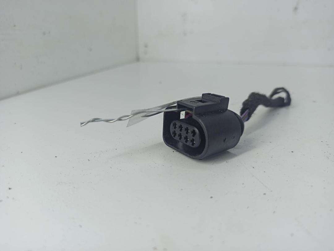 разъем (фишка) проводки Audi A6 C5 2004, 3.0 л., бензин, МКПП, чёрный, седан, 1J0973714