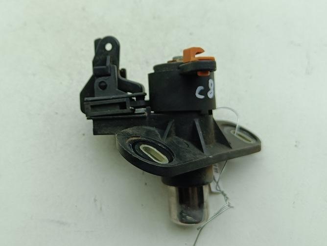 кнопка открытия багажника Opel Omega B 1996, 2.0 л., бензин, МКПП, зелёный, универсал, 105