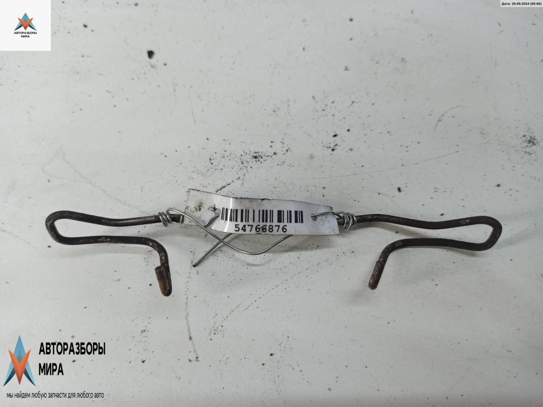 скоба суппорта Audi A4 B6 2003, 2.0 л., бензин, МКПП, чёрный, универсал - фото №1