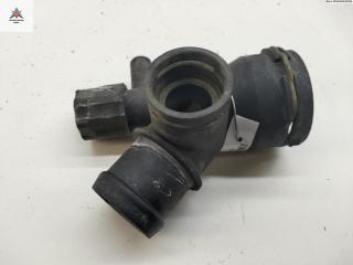 фланец (тройник) системы охлаждения Volkswagen Touran 1 поколение 2003, 1.9 л., дизель, МКПП, красный, минивэн, 1K0122291D