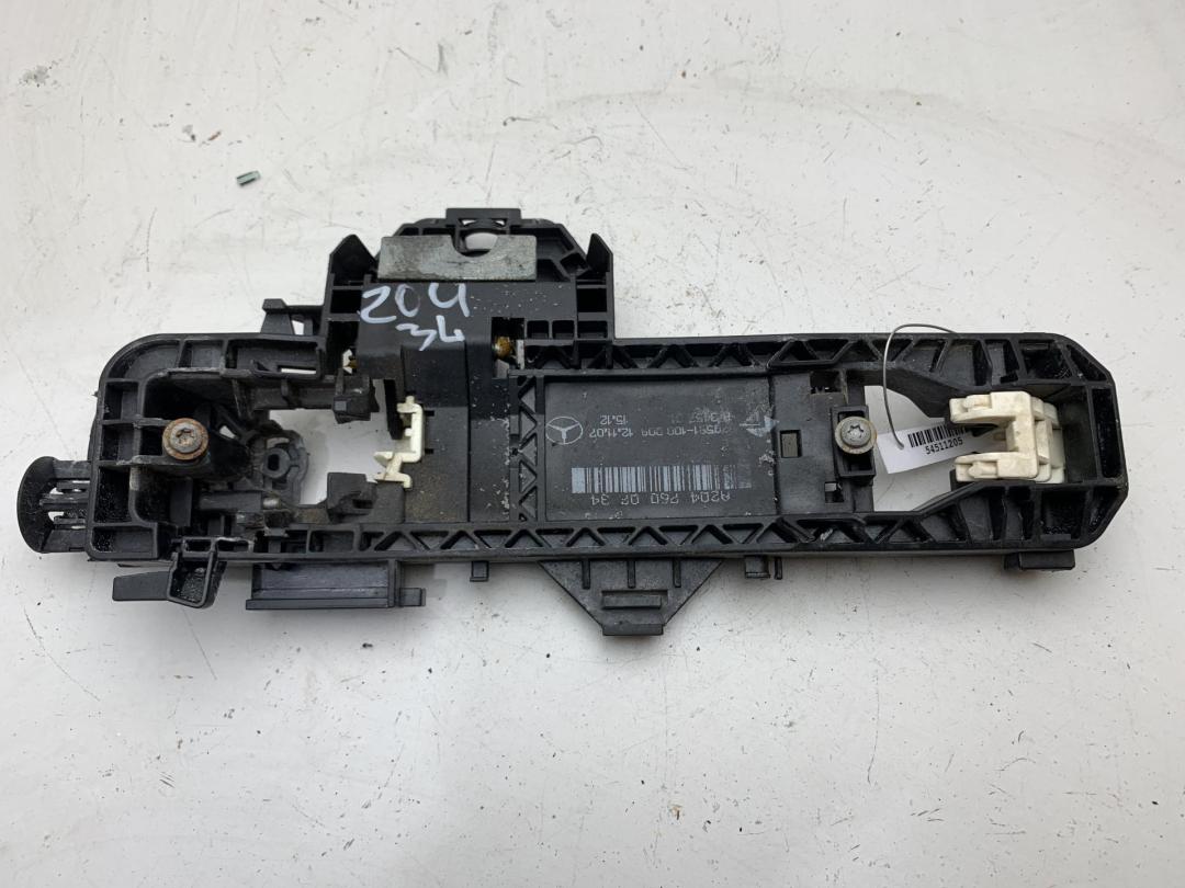 Корпус (держатель) ручки двери задней левой Mercedes-Benz C W204 2007, 2.2 л., дизель, АКПП, чёрный, универсал, 2047600734