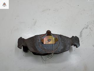 Колодки тормозные передние Opel Astra F [рестайлинг] 1996, 1.6 л., бензин, АКПП, красный, хетчбэк 5 дв.