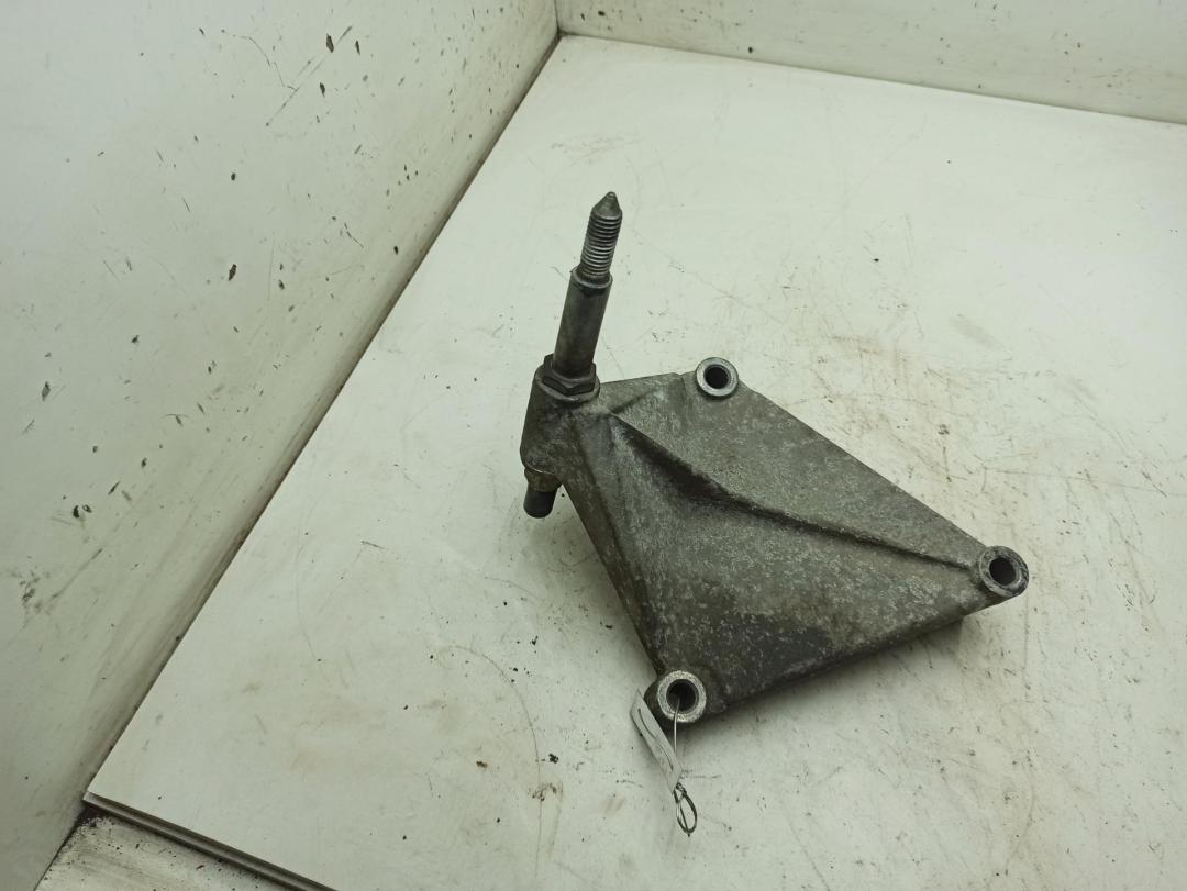 кронштейн КПП Renault Megane I 2001, 1.4 л., бензин, МКПП, красный, хетчбэк 5 дв., 7700832251
