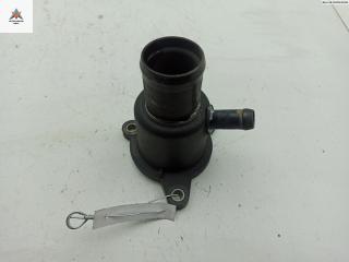 корпус термостата Renault Megane 1 поколение [рестайлинг] 2001, 1.4 л., бензин, МКПП, красный, хетчбэк 5 дв., 7700103300