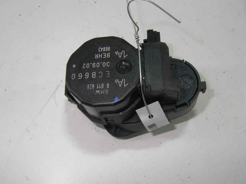 моторчик заслонки печки BMW 7 E65/E66 2002, 4.4 л., бензин, АКПП, чёрный, седан, 6911828