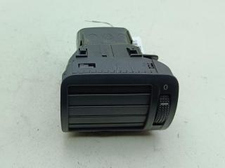 дефлектор обдува салона Volkswagen Passat B5+ (GP) 2004, 1.9 л., дизель, МКПП, серый, универсал, 3B0819703D