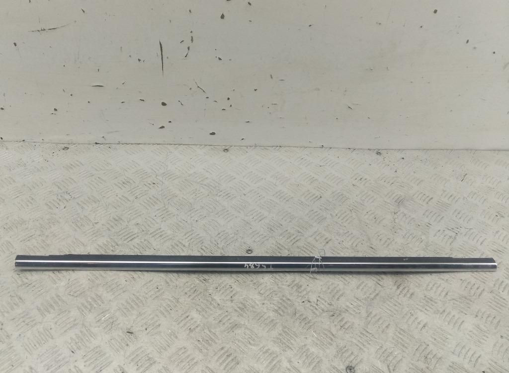 Молдинг стекла двери задней правой наружный Volkswagen Passat B5+ (GP) 2005, 2.5 л., дизель, МКПП, чёрный, универсал, 3B4839476
