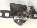 замок капота Volkswagen Polo 3 поколение 1994, 1.3 л., бензин, МКПП, серый, хетчбэк 3 дв. - фото №2