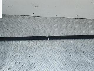 молдинг двери передней правой Ford Ka 2 поколение 2009, 1.3 л., дизель, МКПП, серый, хетчбэк 3 дв.