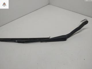 Щеткодержатель (поводок стеклоочистителя) задний Nissan Terrano R20 [2-й рестайлинг] 1999, 2.7 л., дизель, МКПП, чёрный, внедорожник 3 дв.