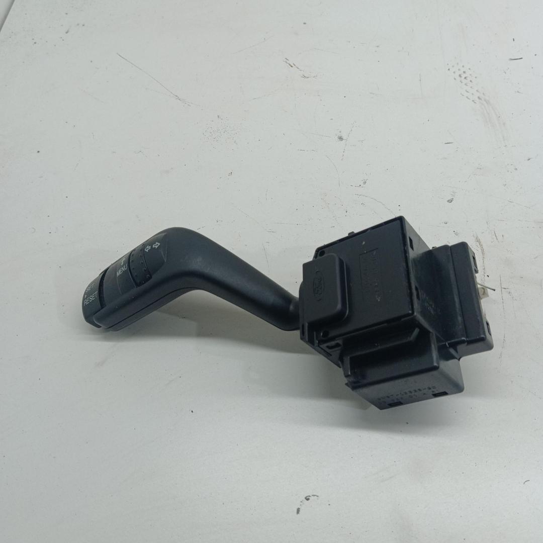 переключатель поворотов Ford C-Max 2004, 1.8 л., бензин, МКПП, жёлтый, минивэн, 17D346D