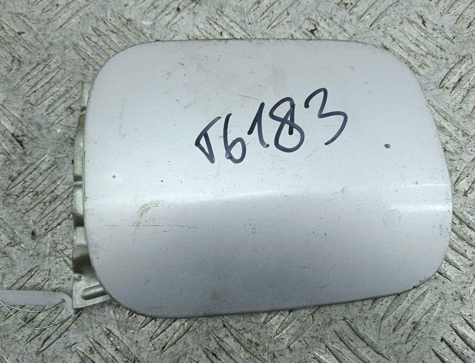лючок топливного бака Audi 80 B4 1991, 2.0 л., бензин, МКПП, серый, седан, 8A0809905A
